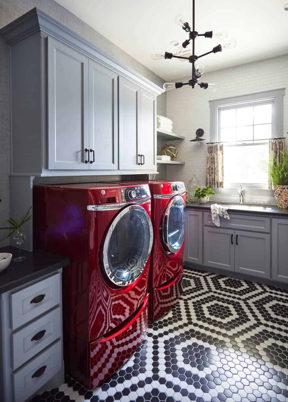 traditional-laundry-room