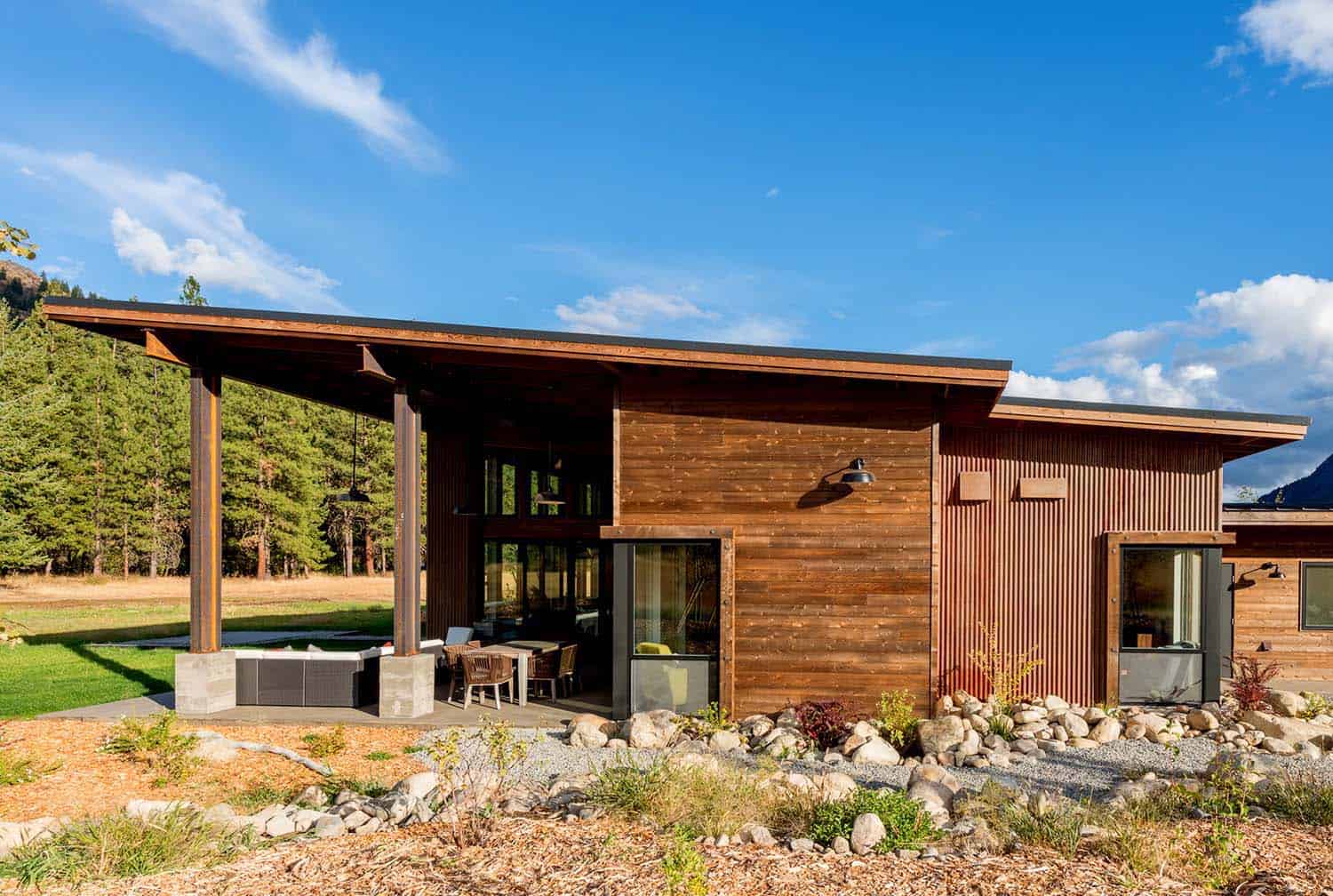modern-rustic-home-exterior-firewise-design