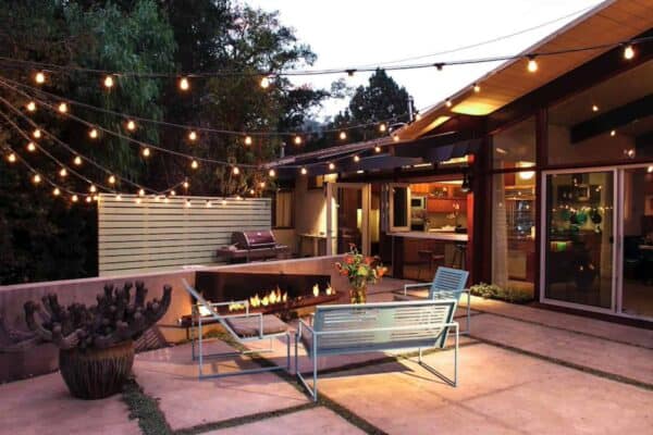 featured posts image for 20 Amazing Backyard String Light Ideas For A Dreamy Ambiance