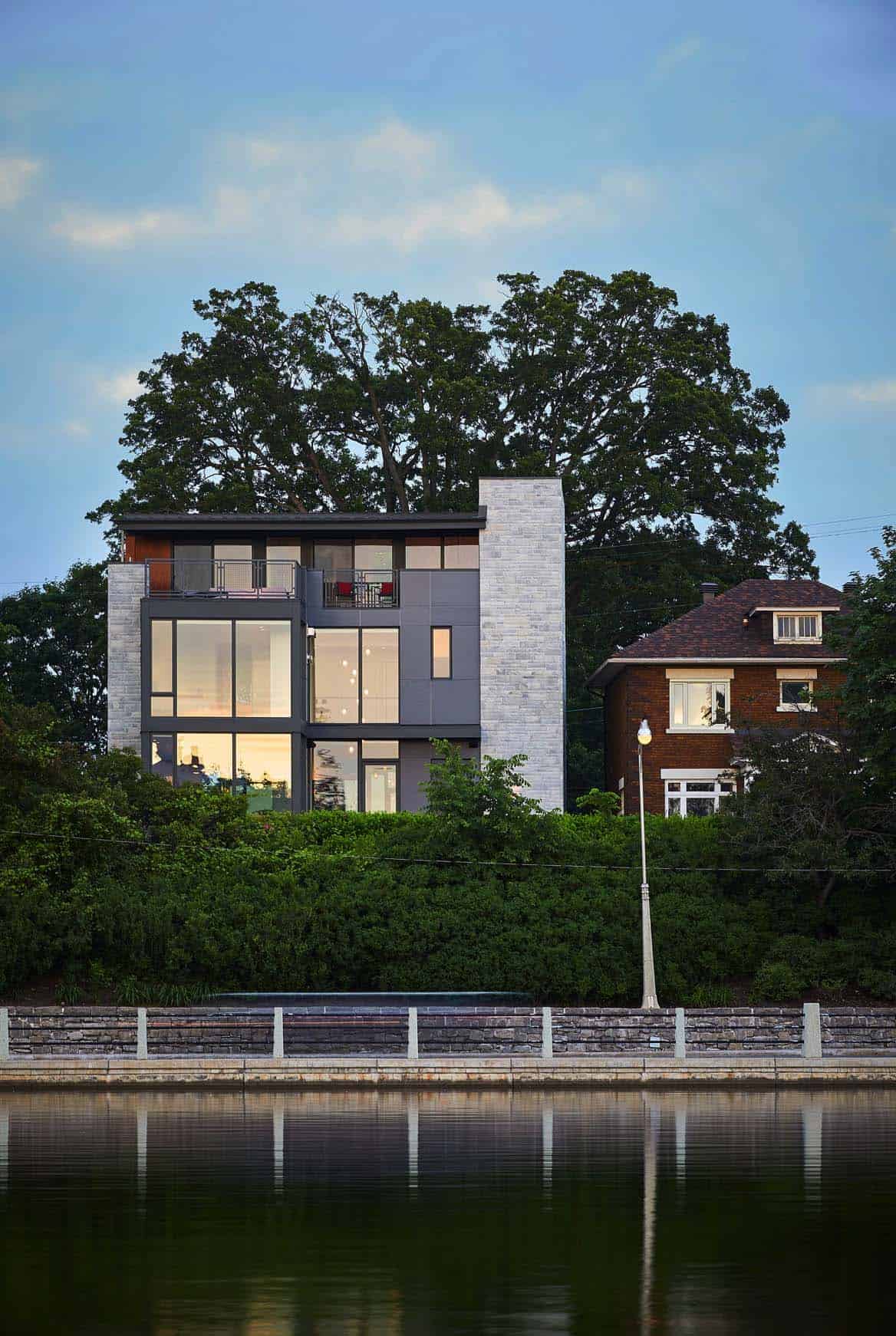 modern-house-exterior-ottawa