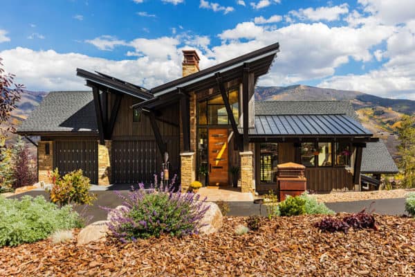 featured posts image for Mountainside retreat showcases breathtaking views of Colorado peaks