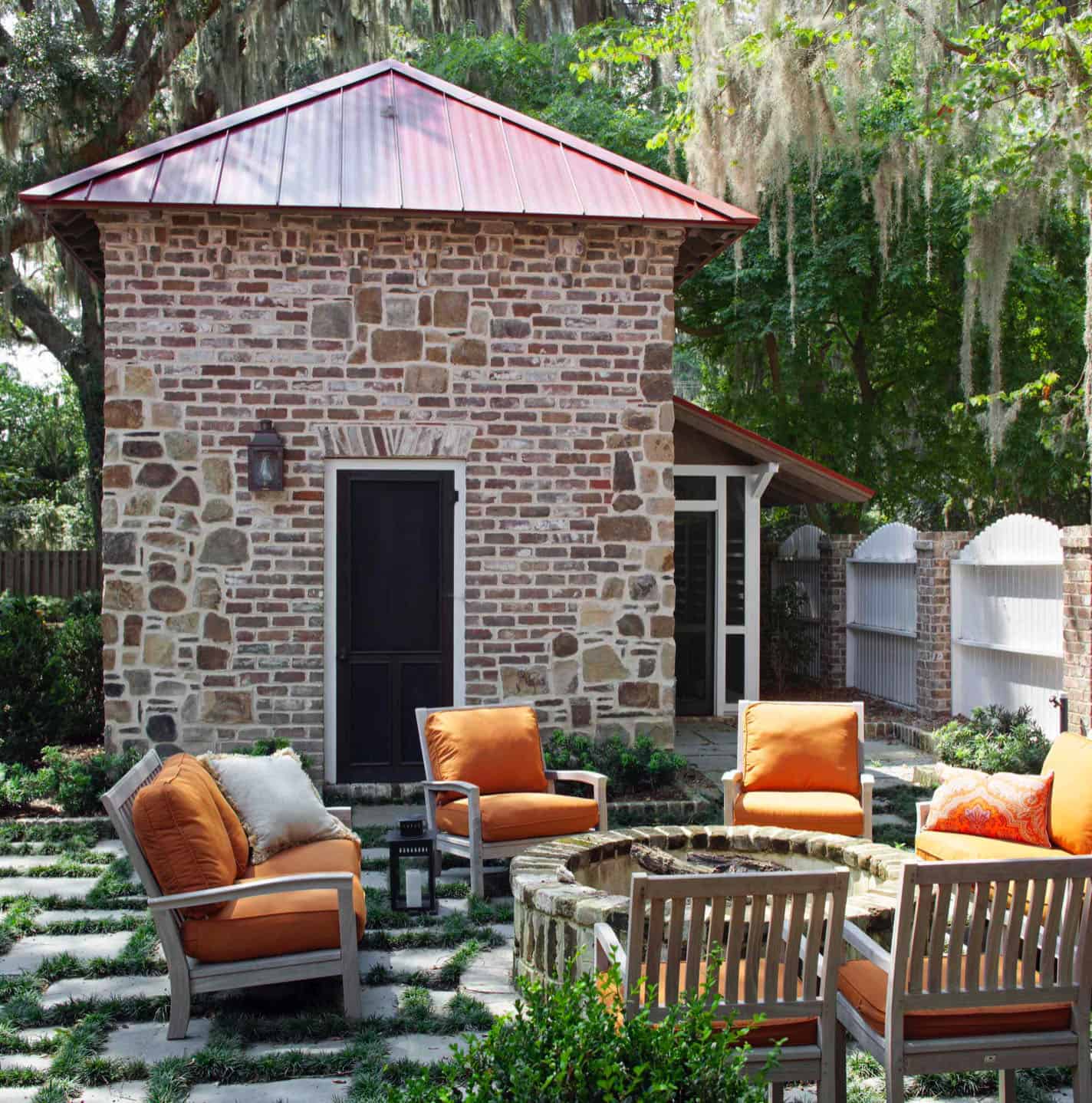 backyard-garden-ideas-with-cozy-fire-pits