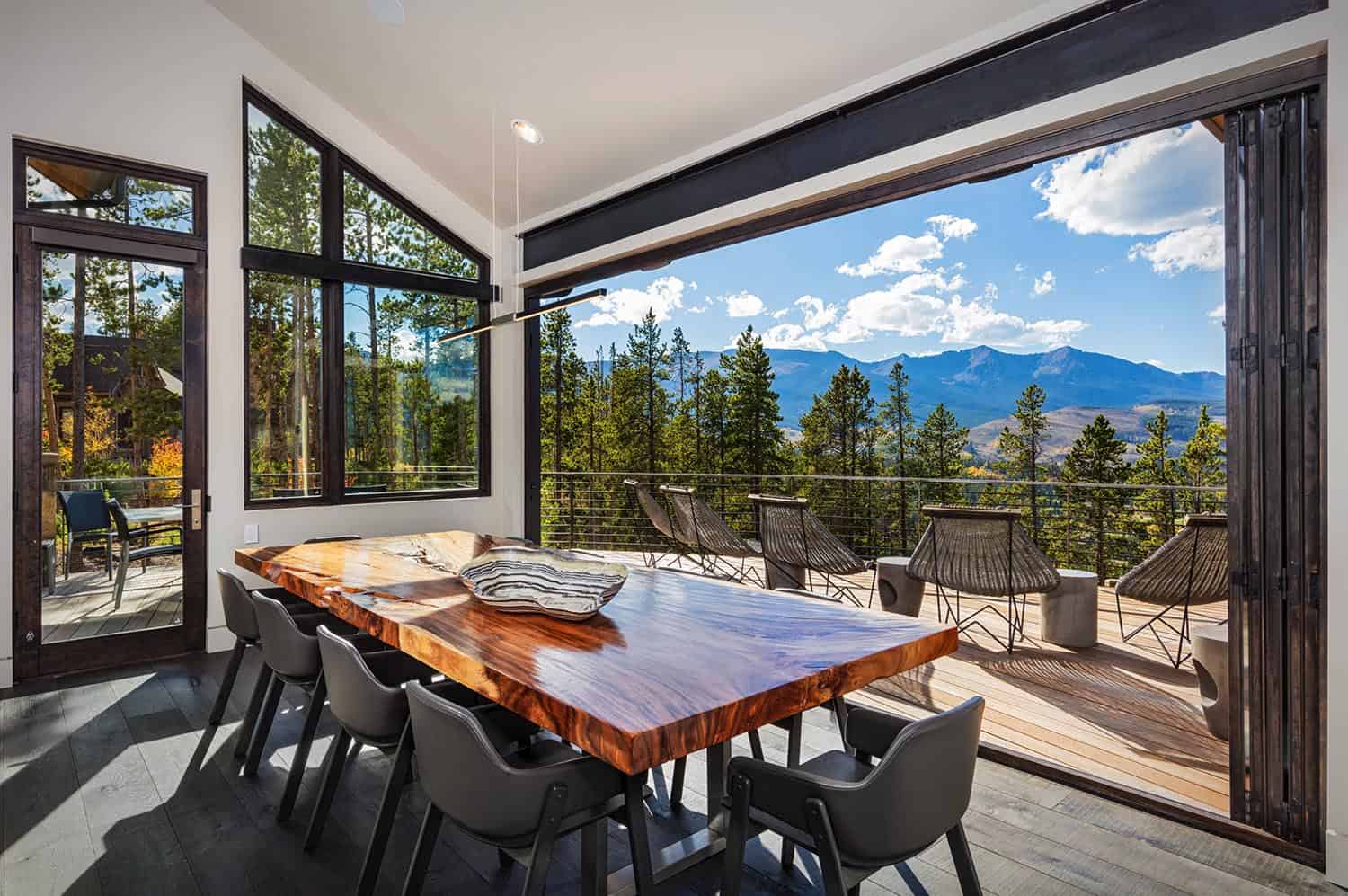 modern-mountain-dining-room