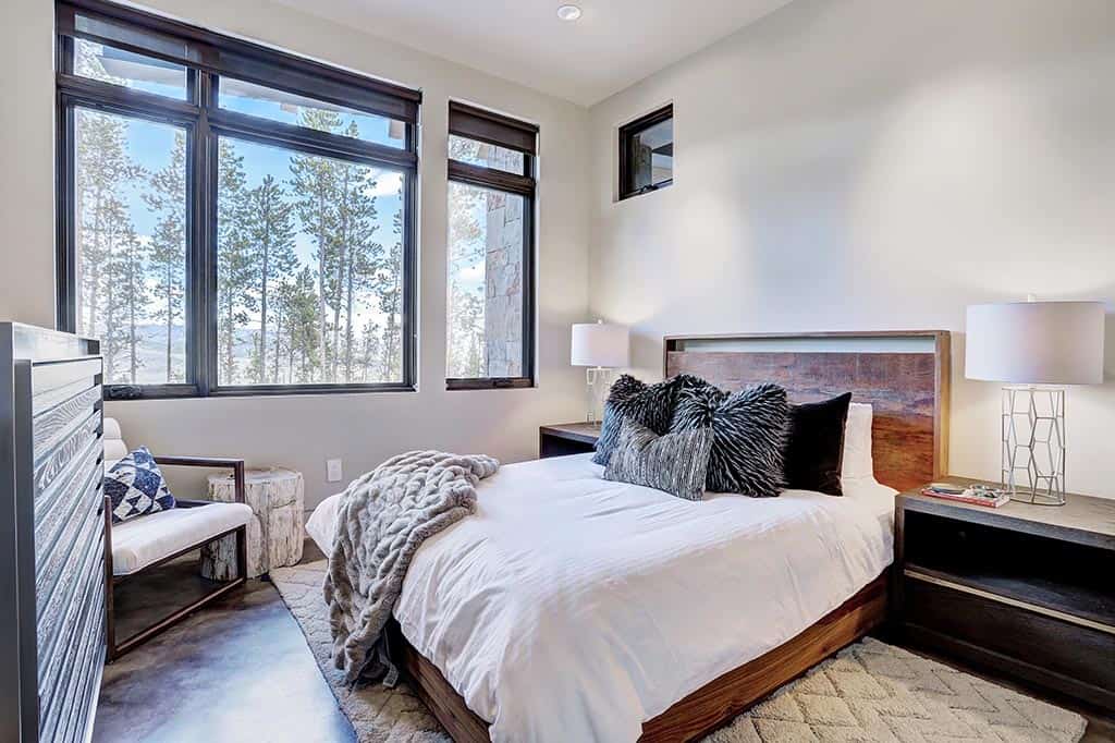 modern-mountain-bedroom