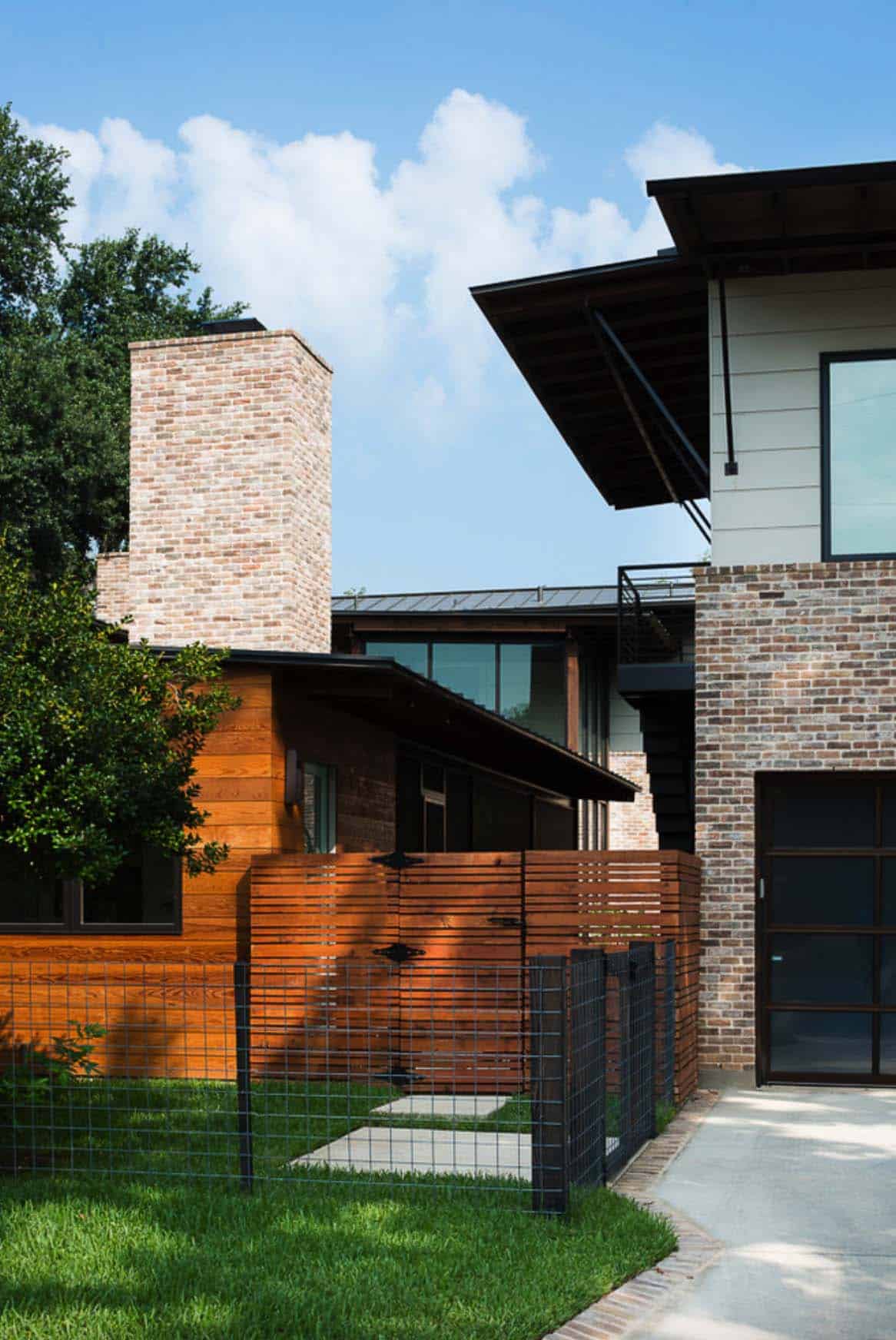 contemporary-rustic-home-exterior