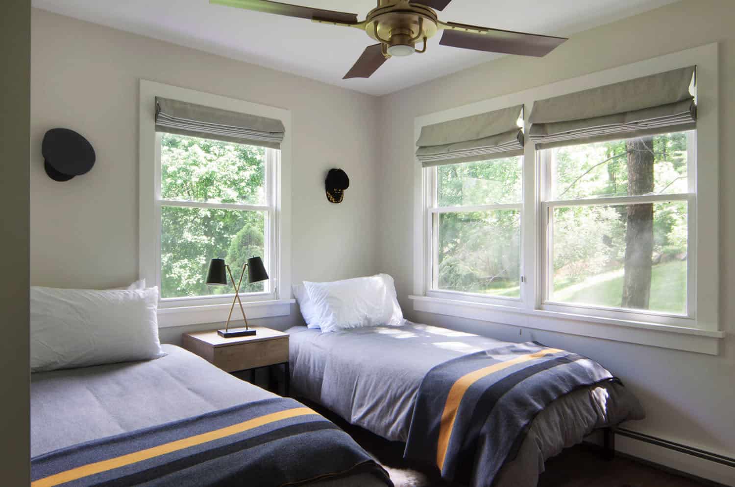 mid-century-modern-bedroom