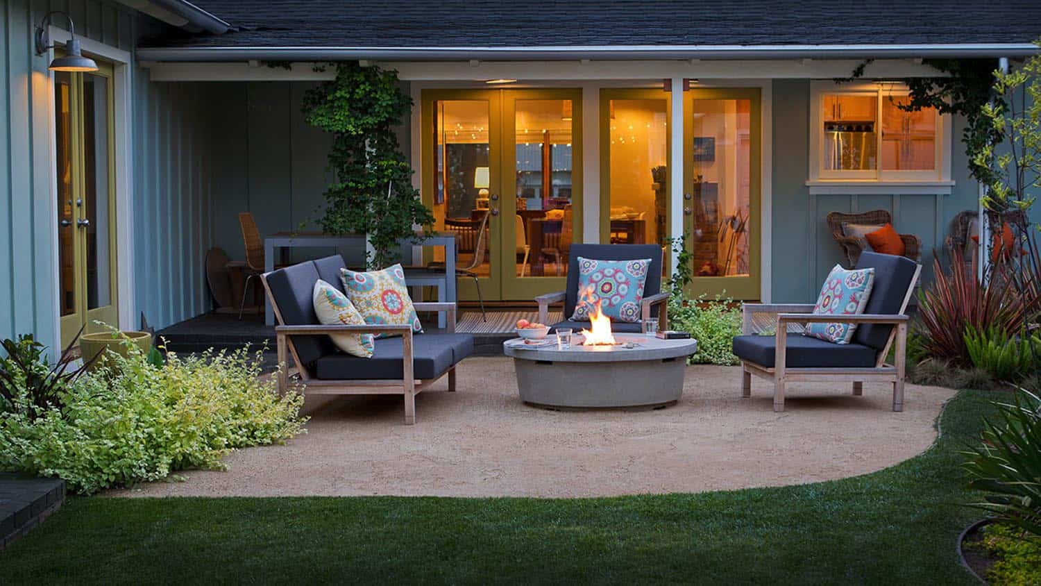 Outdoor Design Ideas With A Fire Pit, Coastal Fire Pit