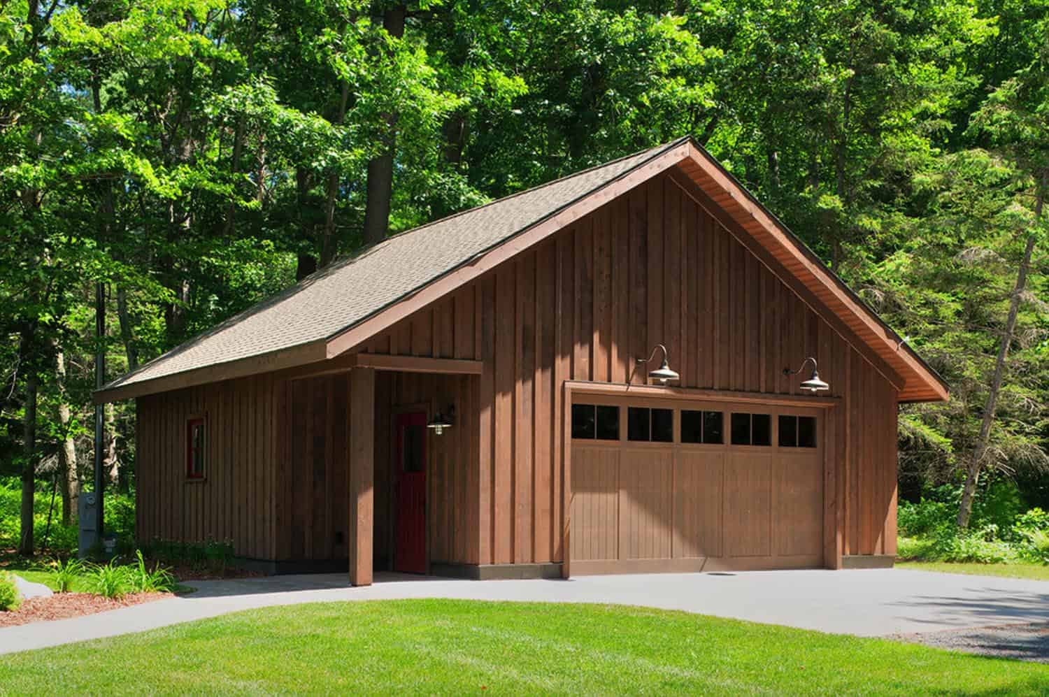traditional-garage