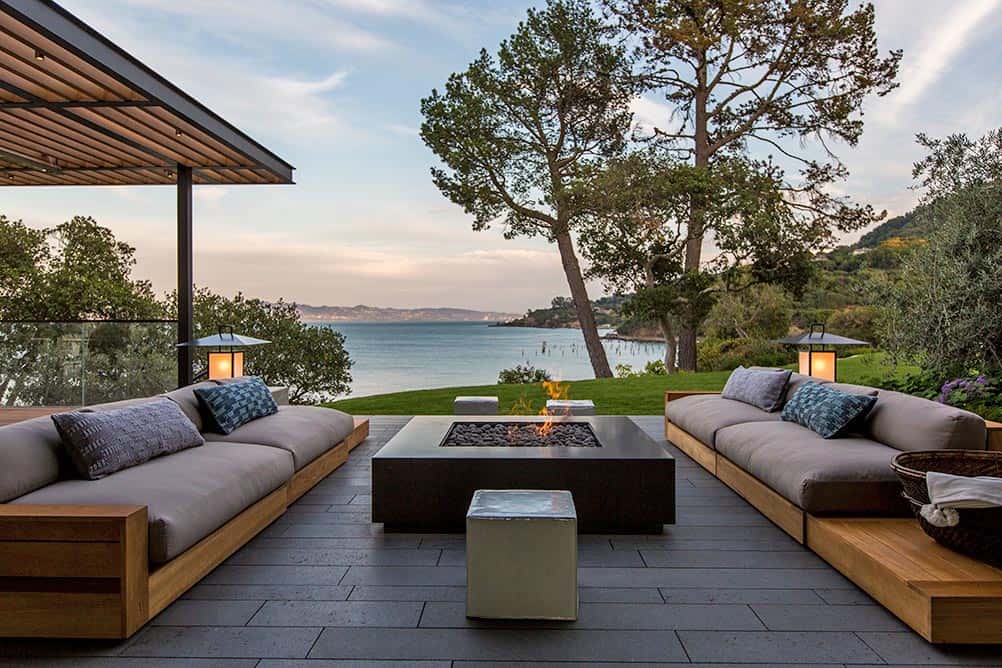 contemporary-home-patio-fire-pit