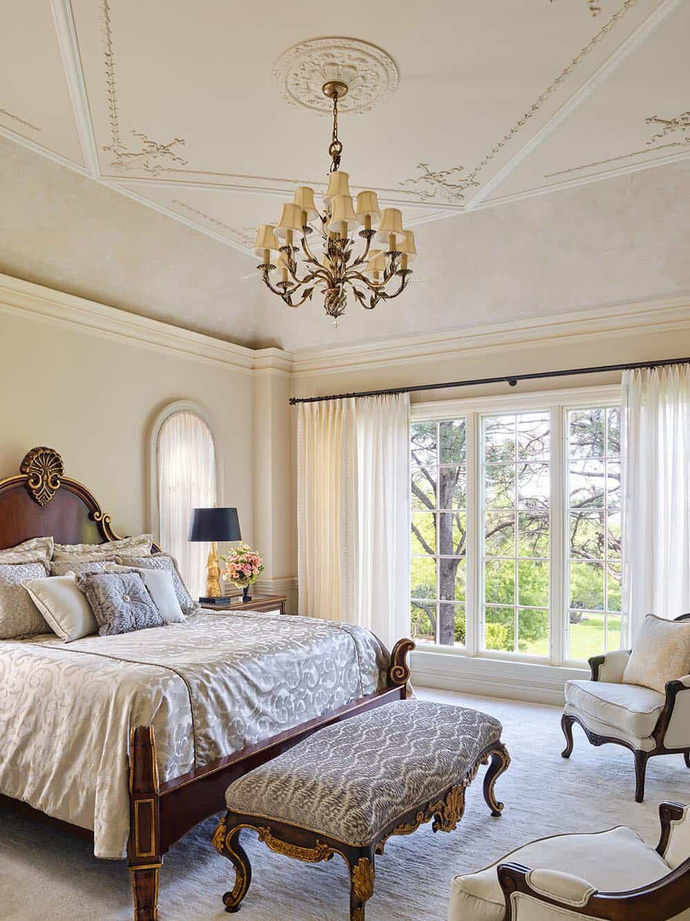 victorian-master-bedroom