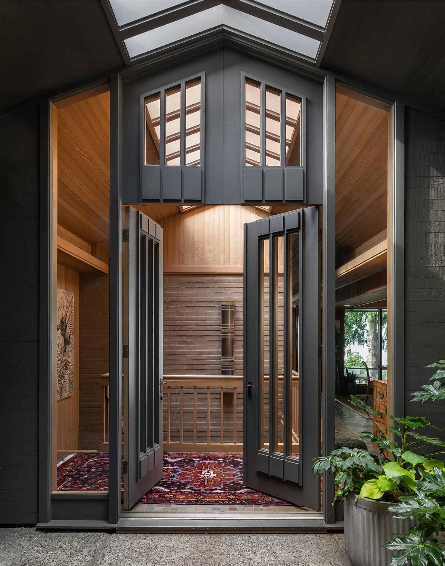 mid-century-home-entry