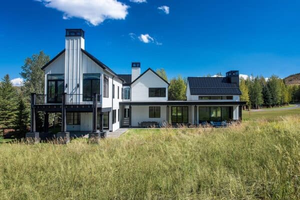 featured posts image for Step inside this gorgeous barn-style home with a modern twist in Utah