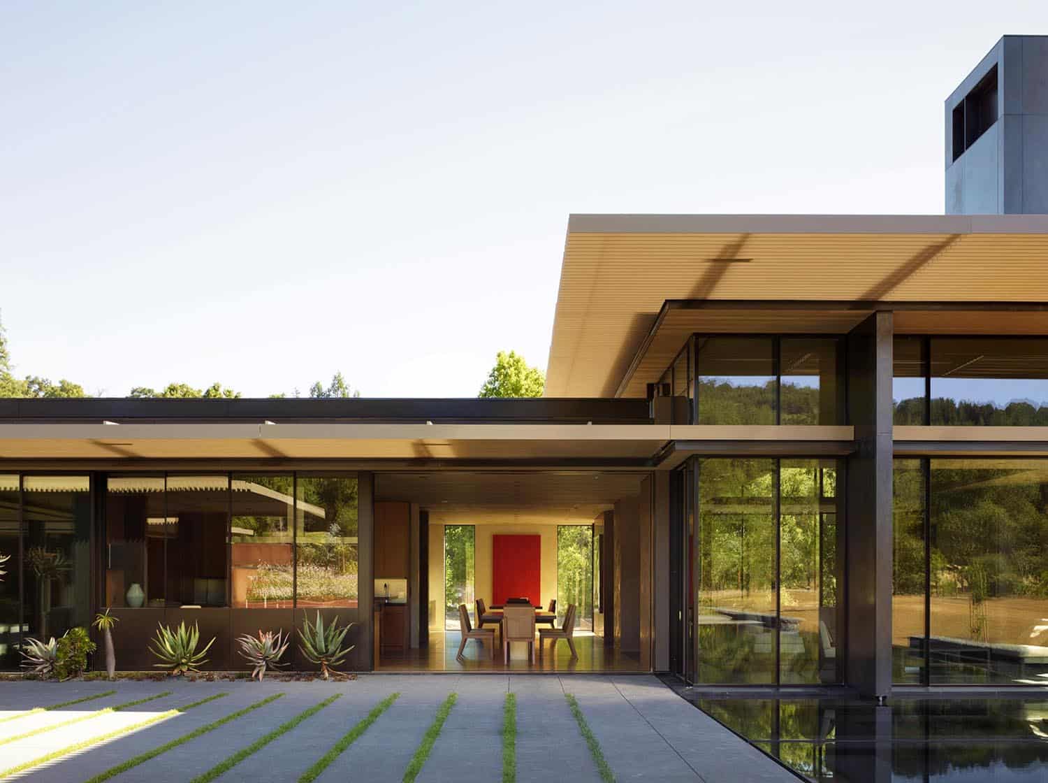 modern-net-zero-home-exterior