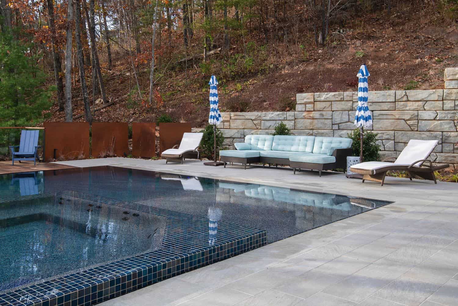 mountain-contemporary-pool