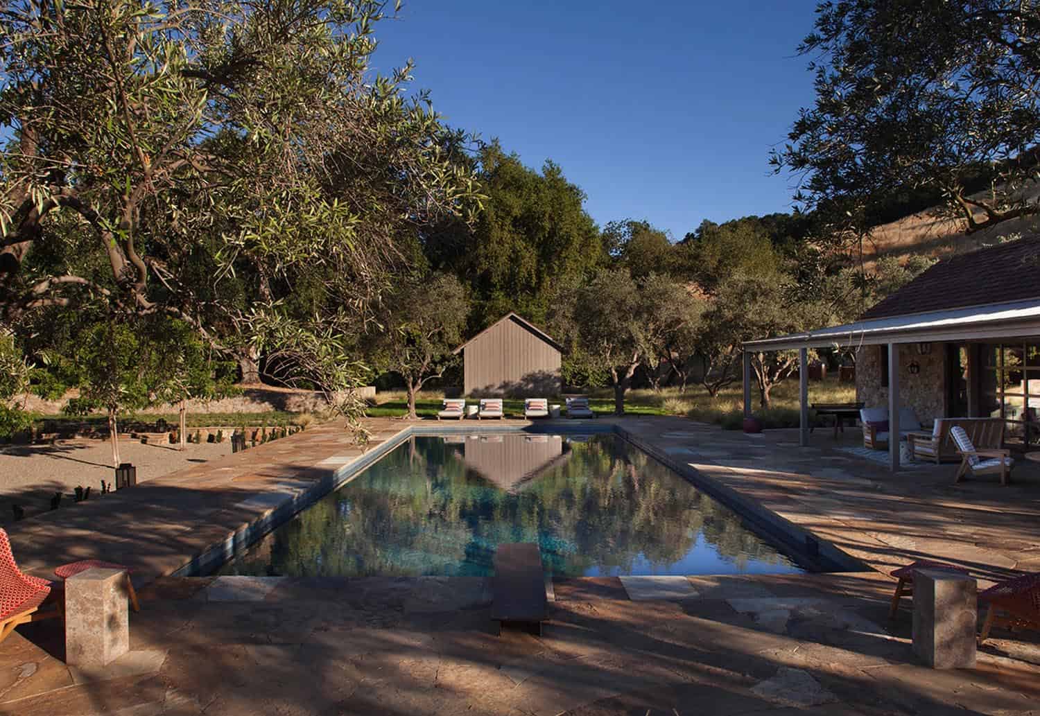 ranch-house-pool