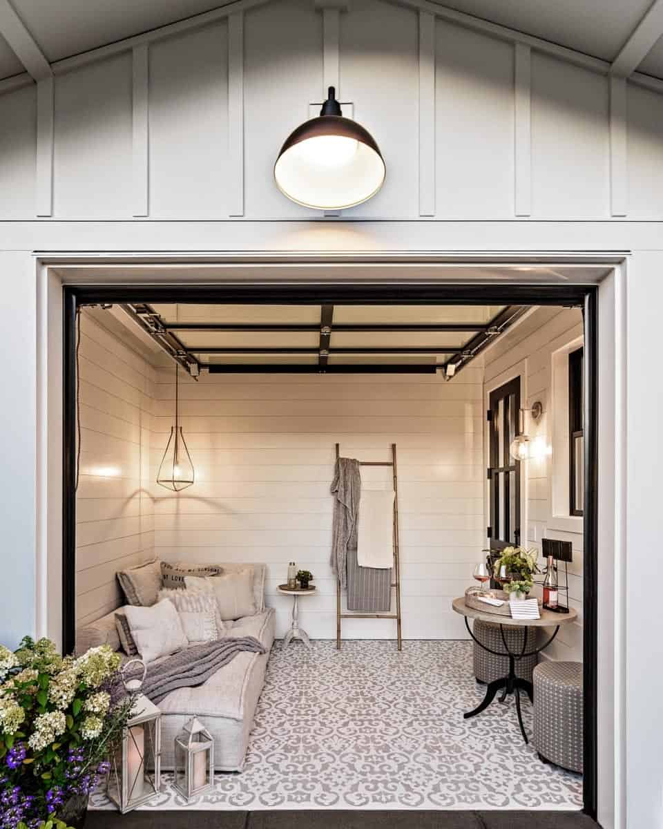 farmhouse-style-house-shed