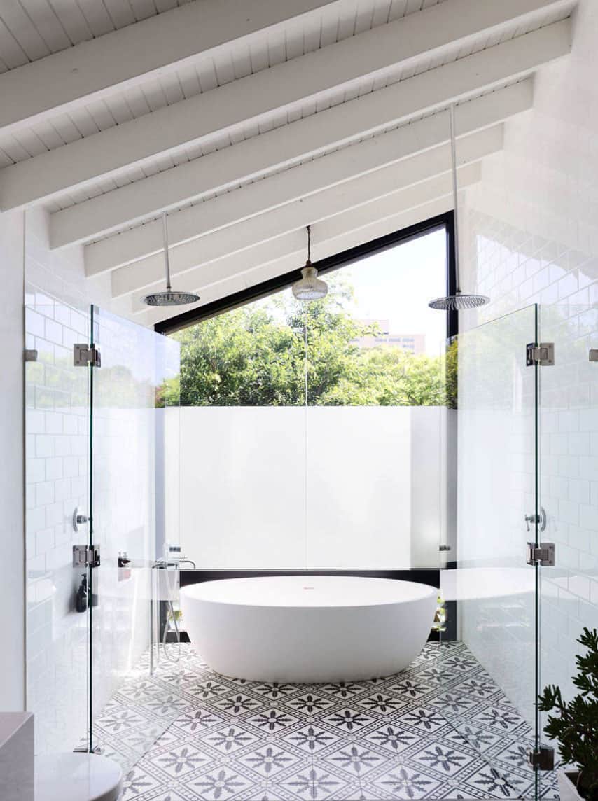 drool-worth-bathroom-ideas-gorgeous-flooring