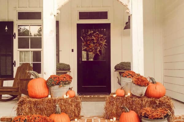 featured posts image for 20+ Beautiful And Festive Fall Front Porch Decorating Ideas