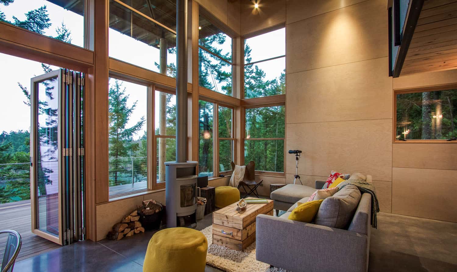 cabin-rustic-living-room
