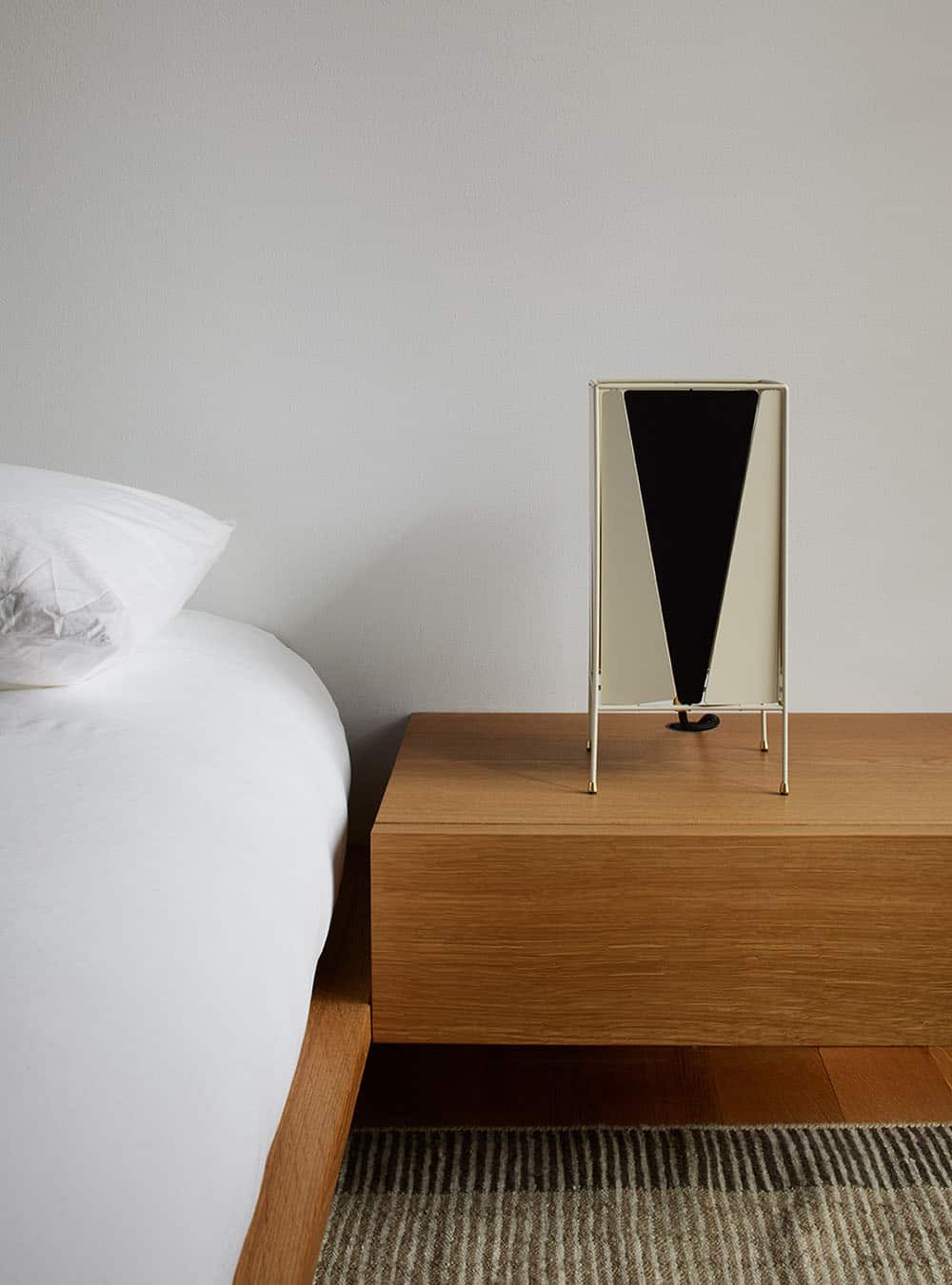 scandinavian-guest-home-bedroom