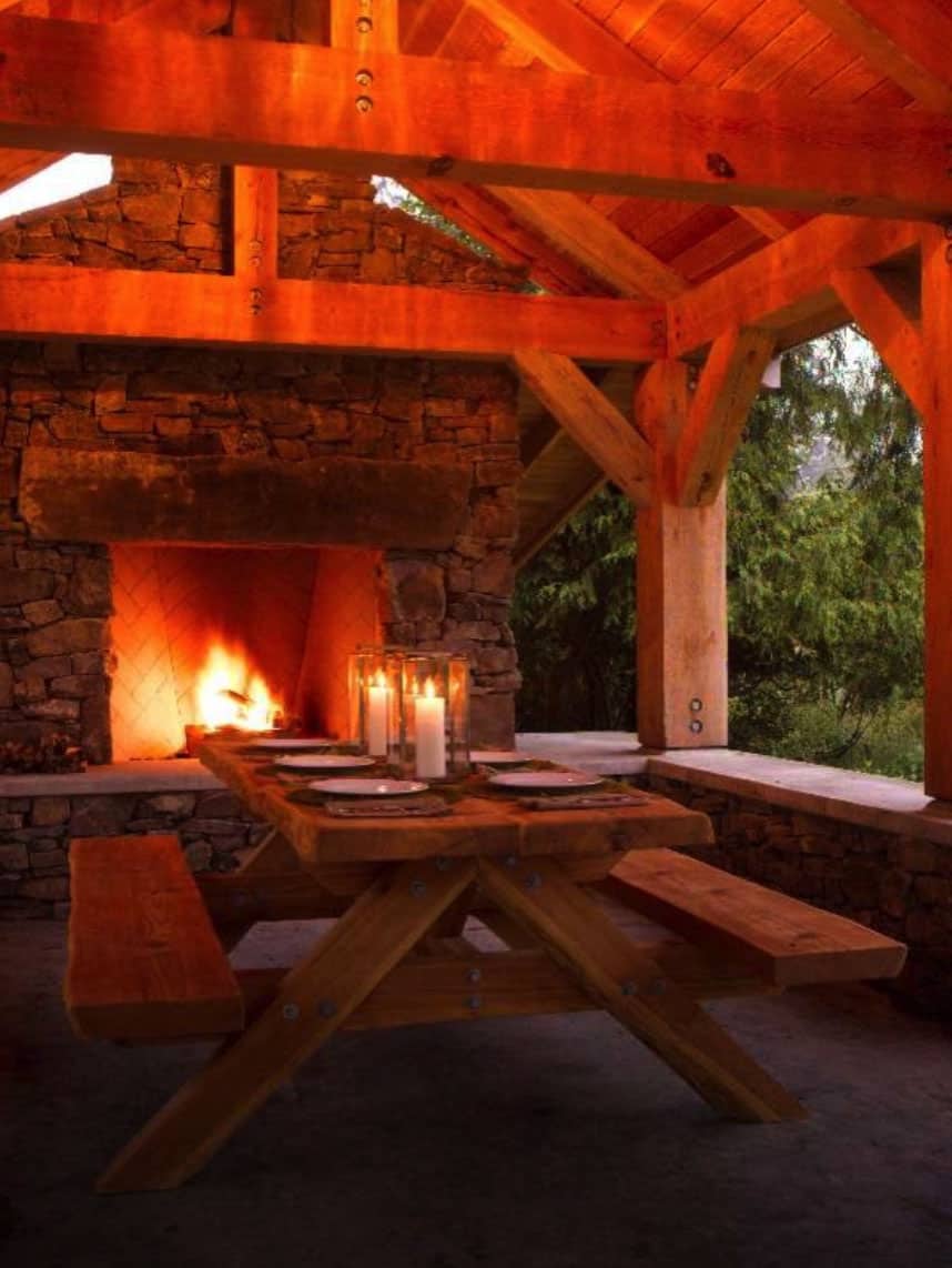 cabin-patio-picnic-shelter