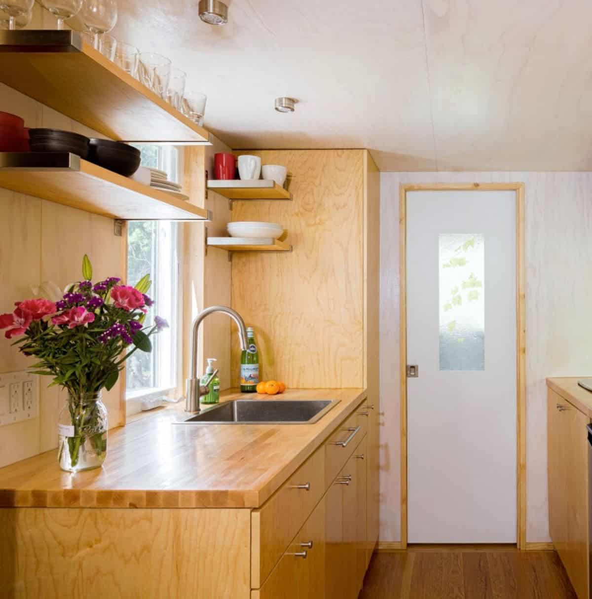 tiny-house-contemporary-kitchen