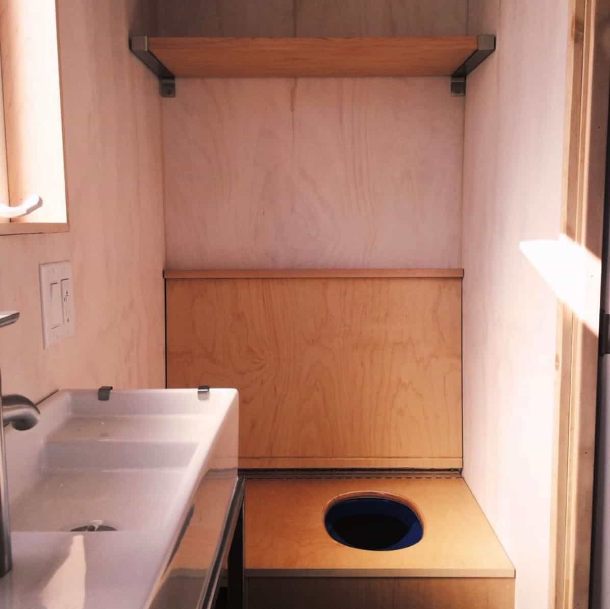 tiny-house-contemporary-bathroom