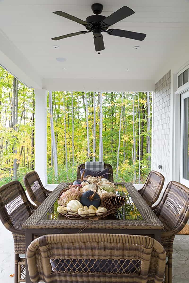 contemporary-fall-home-tour-porch-dining