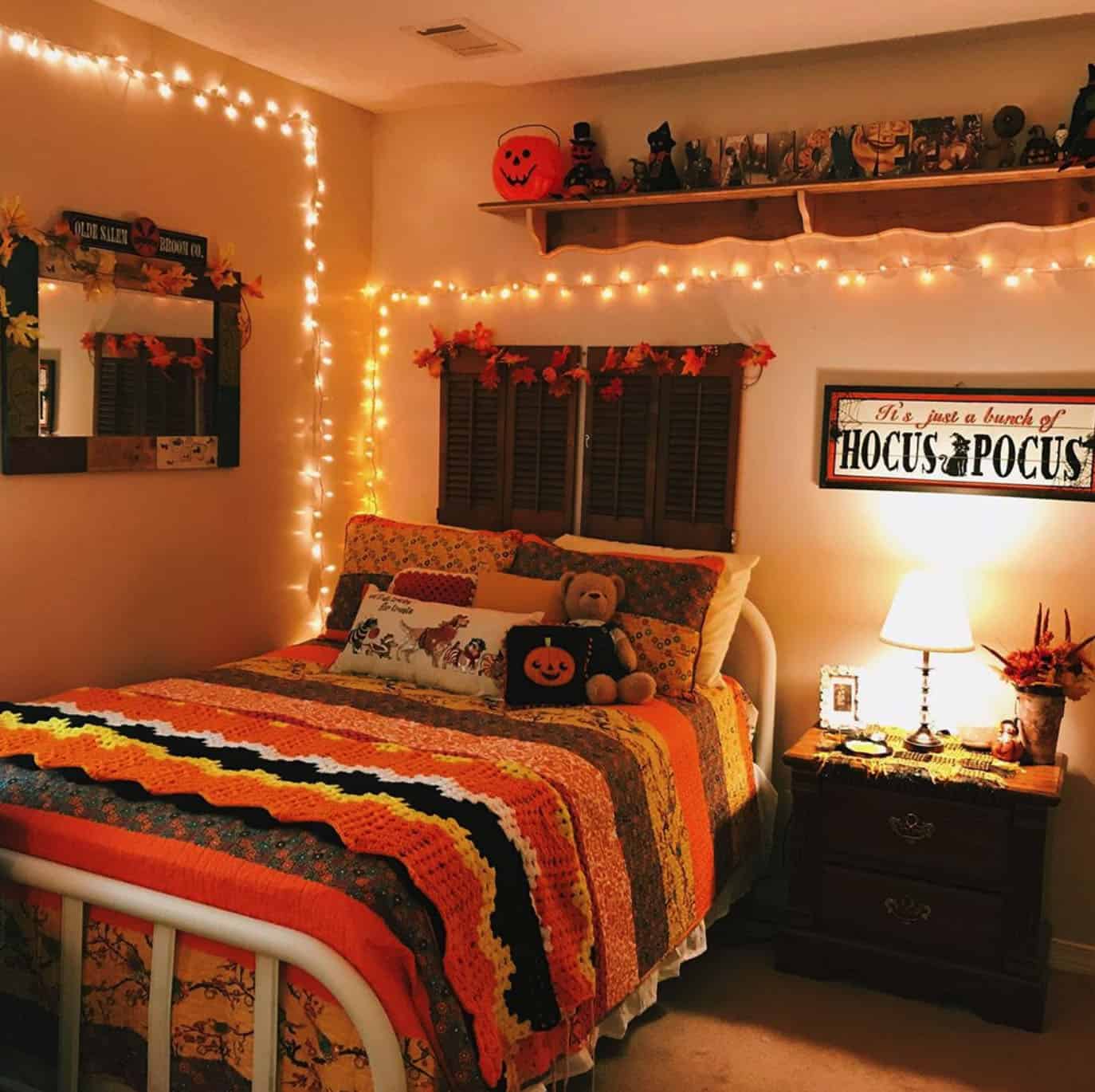 cozy-fall-farmhouse-bedroom
