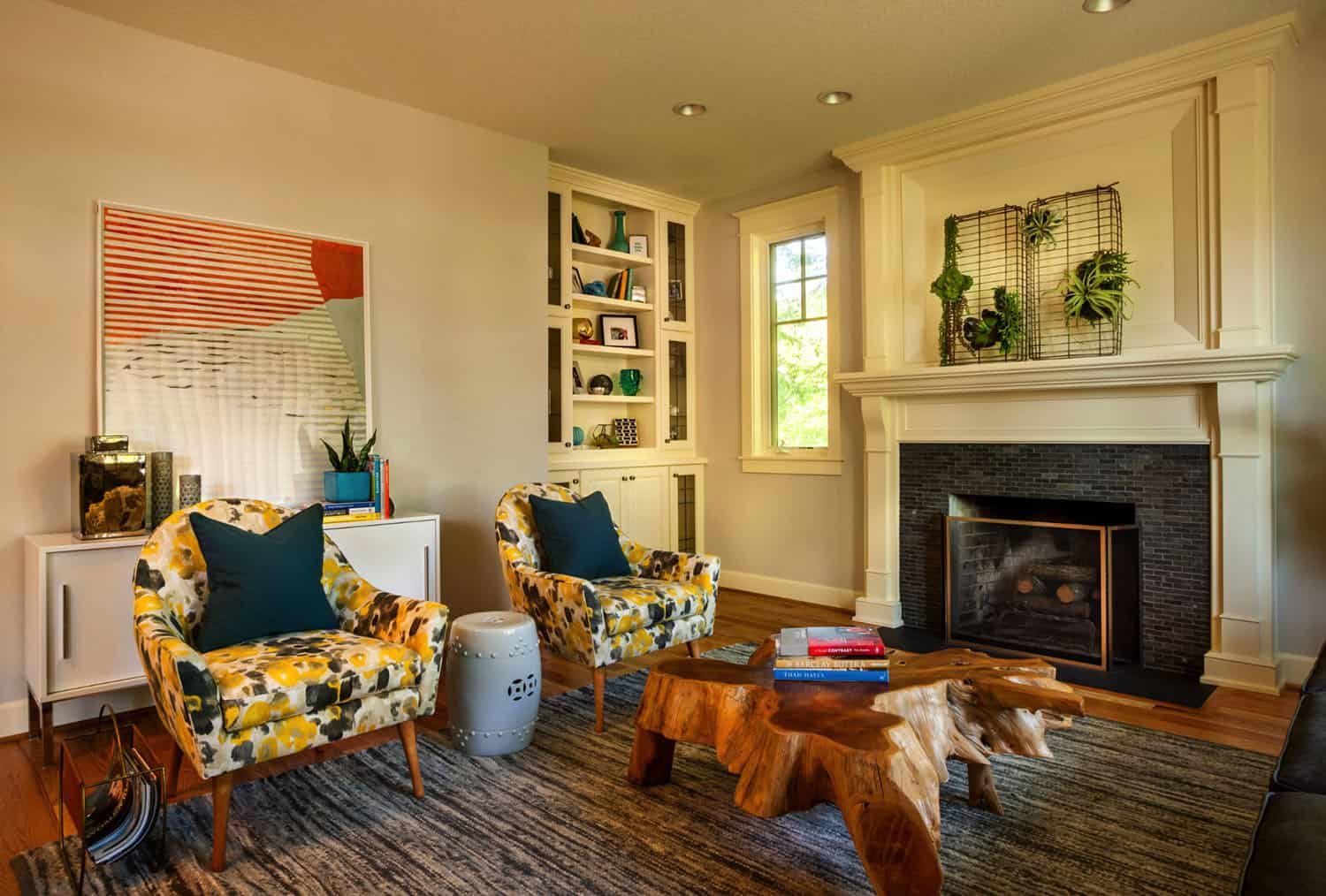 eclectic-mid-century-living-room