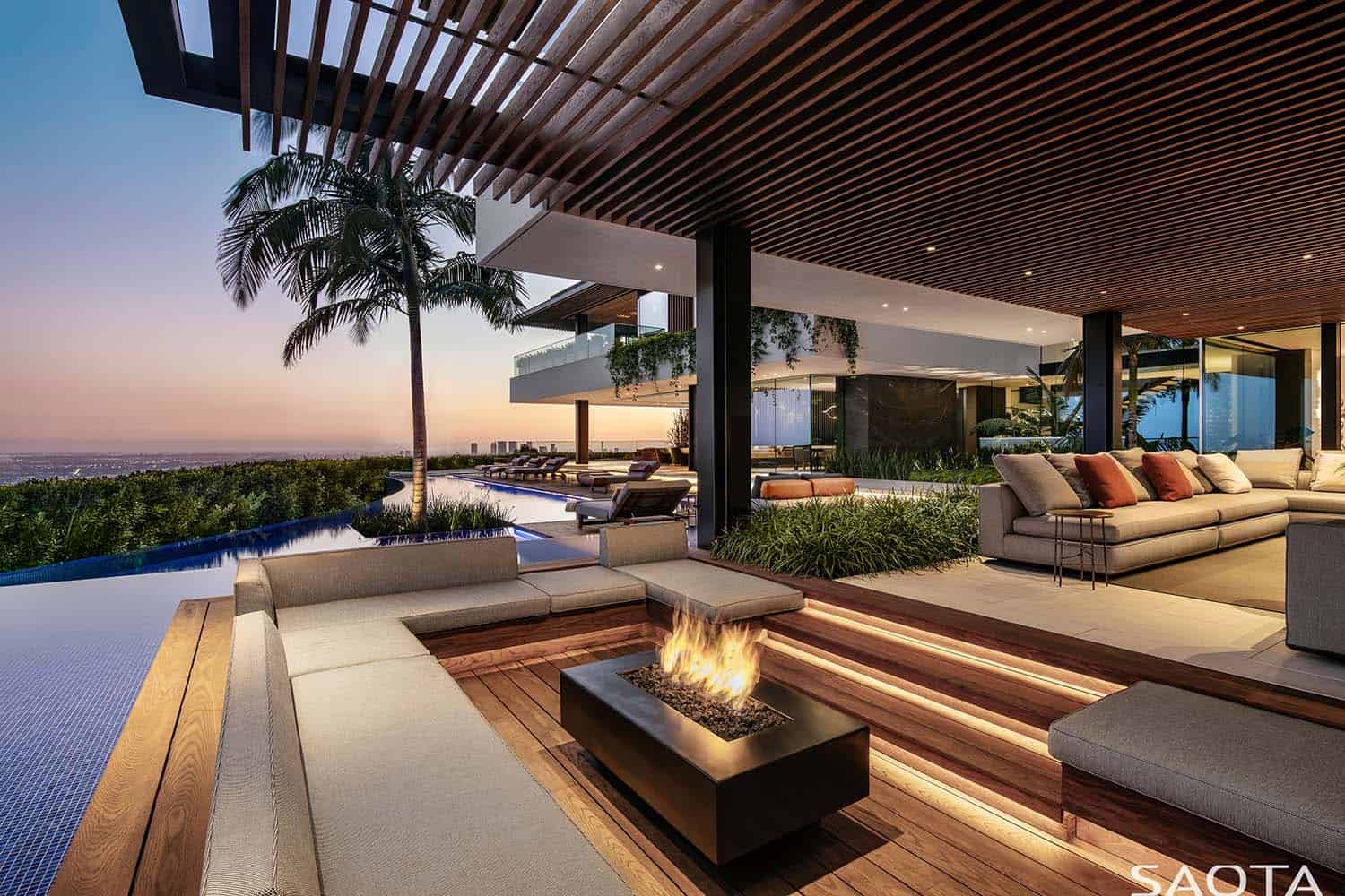 modern-luxury-hillside-home-patio
