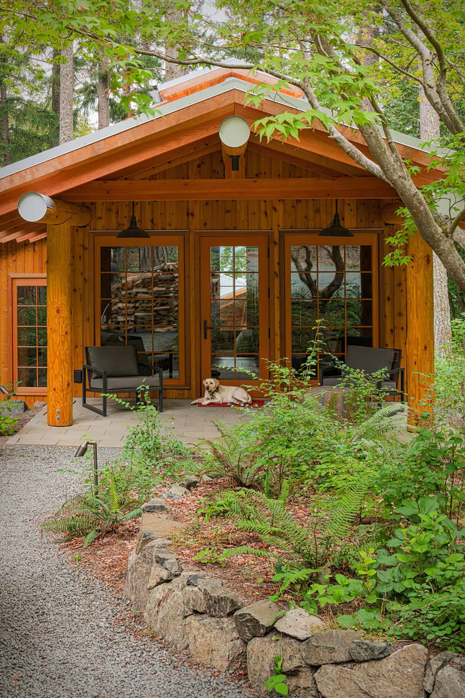 timber-frame-cabin-exterior