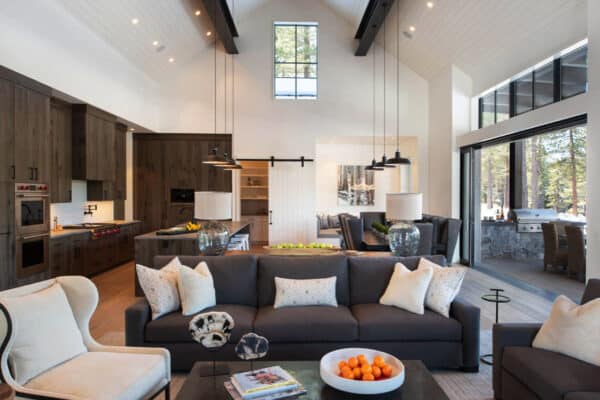featured posts image for Mountain contemporary farmhouse tucked away in the Sierra Nevadas