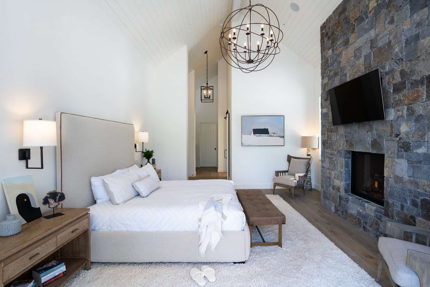 mountain-contemporary-farmhouse-bedroom