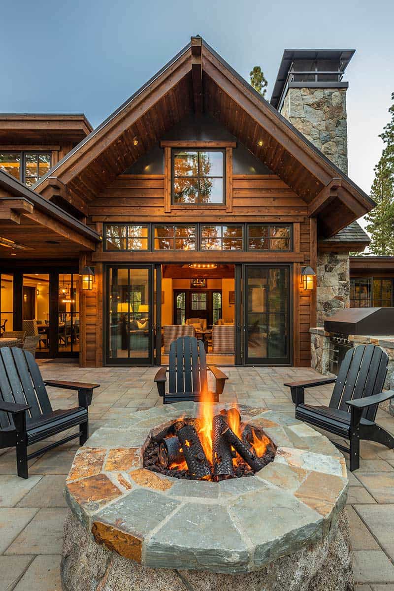 mountain-contemporary-home-patio