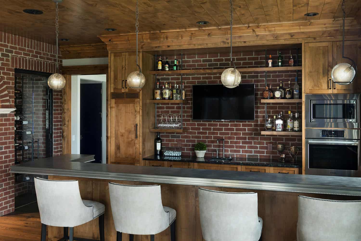 farmhouse-traditional-home-bar