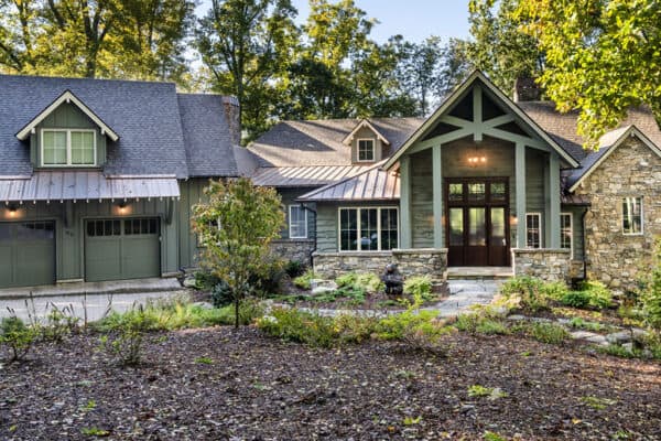 featured posts image for Mountain modern craftsman has serene forest backdrop in North Carolina