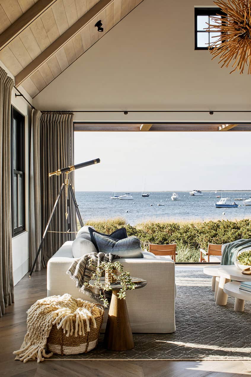 beach-style-living-room