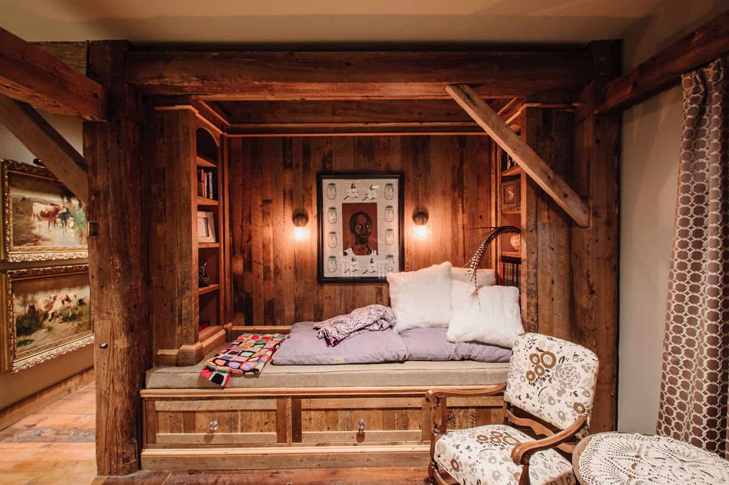 reading-nook-rustic-bedroom