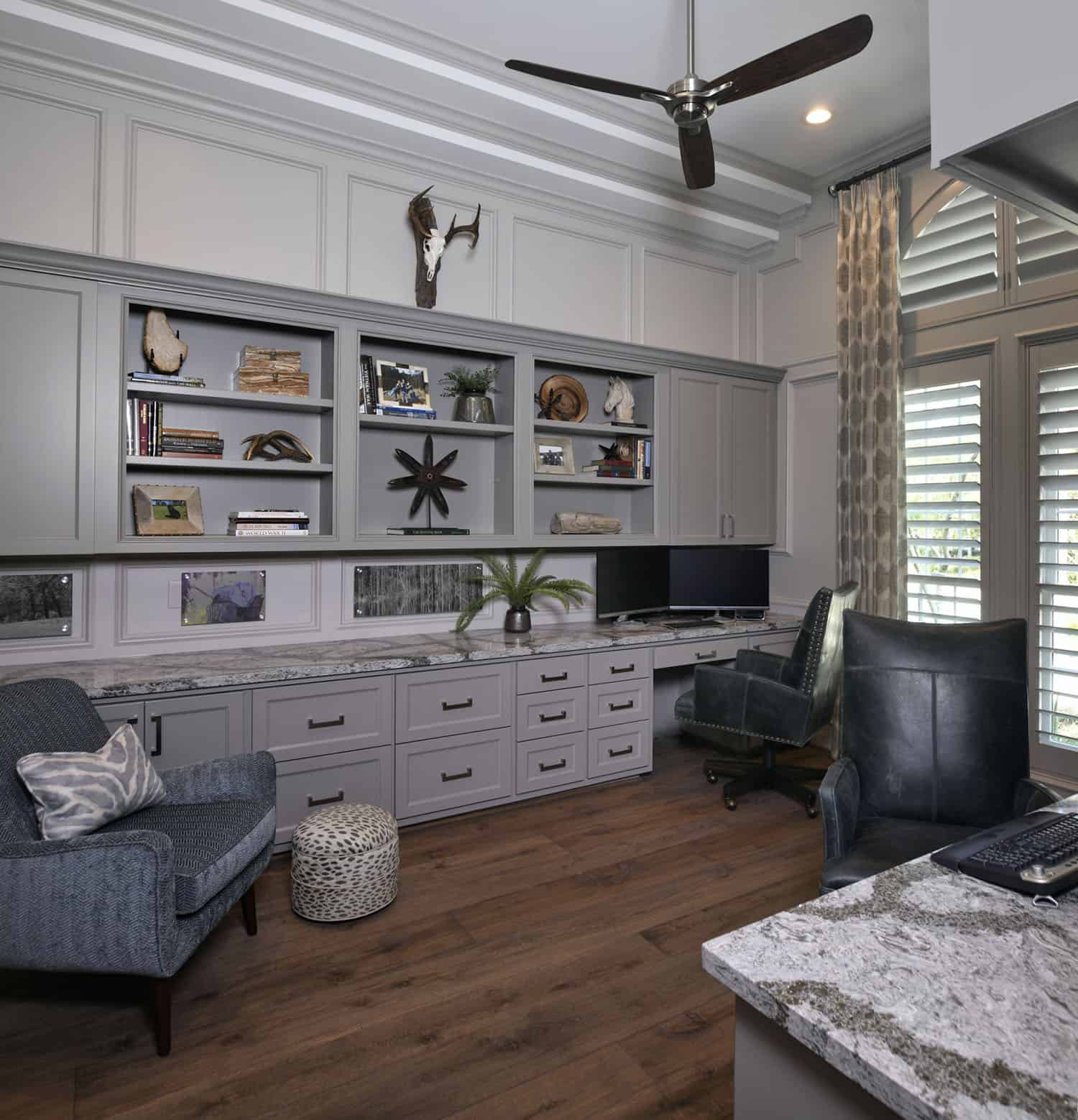 transitional-style-home-office