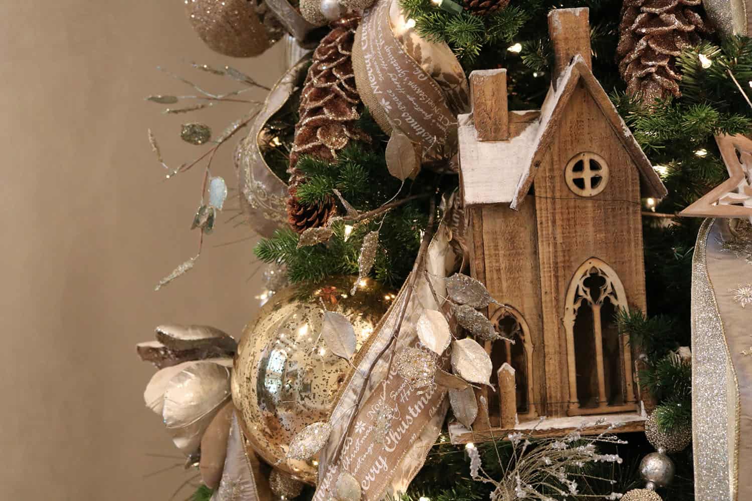 Christmas-Decorating-Ideas-Home-Tour
