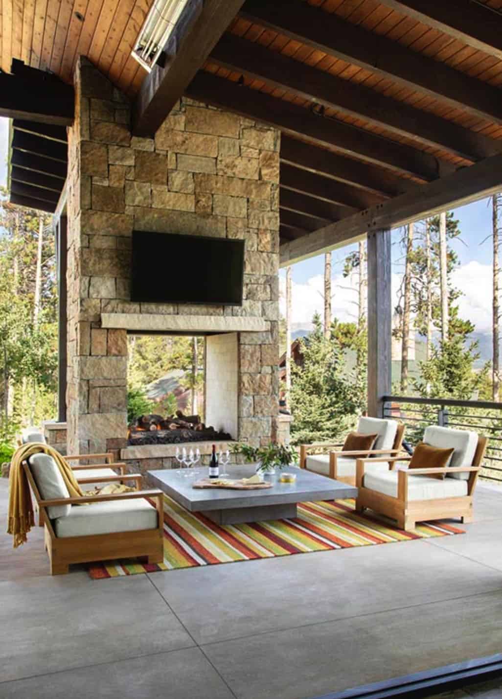 craftsman-style-mountain-home-patio