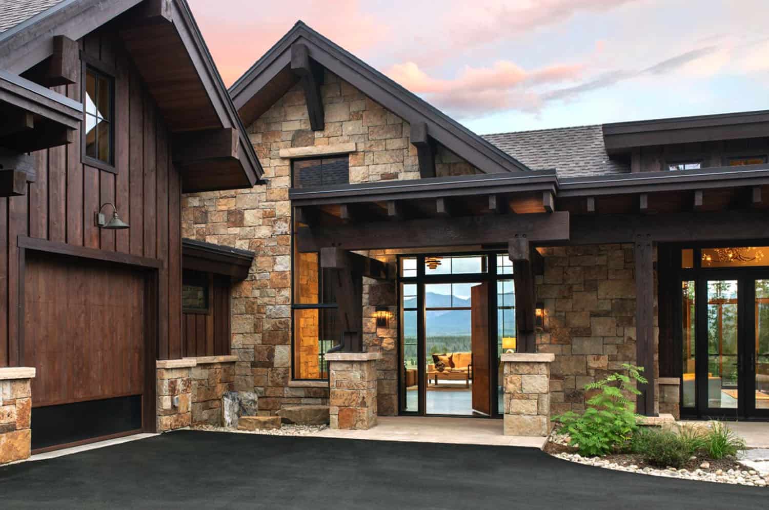 craftsman-style-mountain-home-exterior