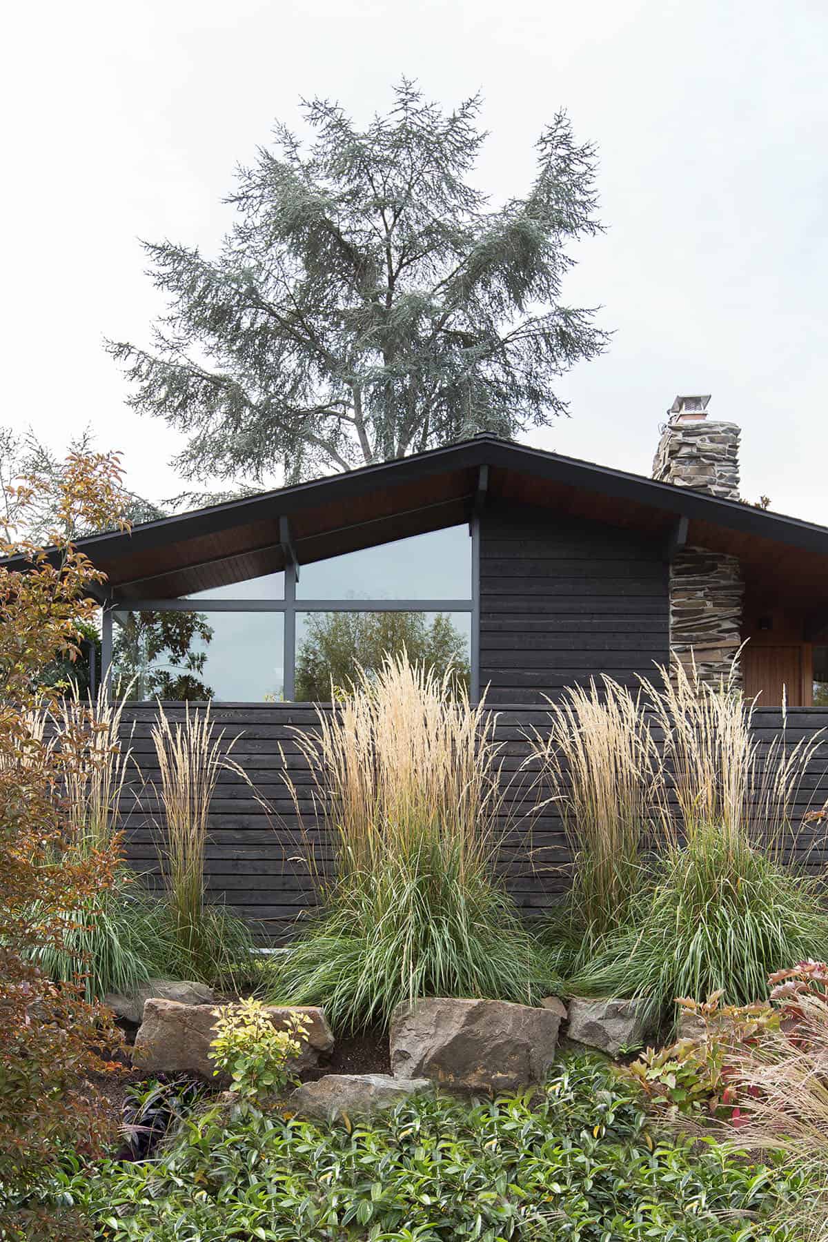 ranch-house-midcentury-exterior