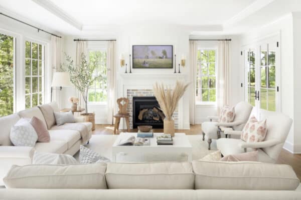featured posts image for Dreamy classic cottage style home in Minnesota with stylish interiors