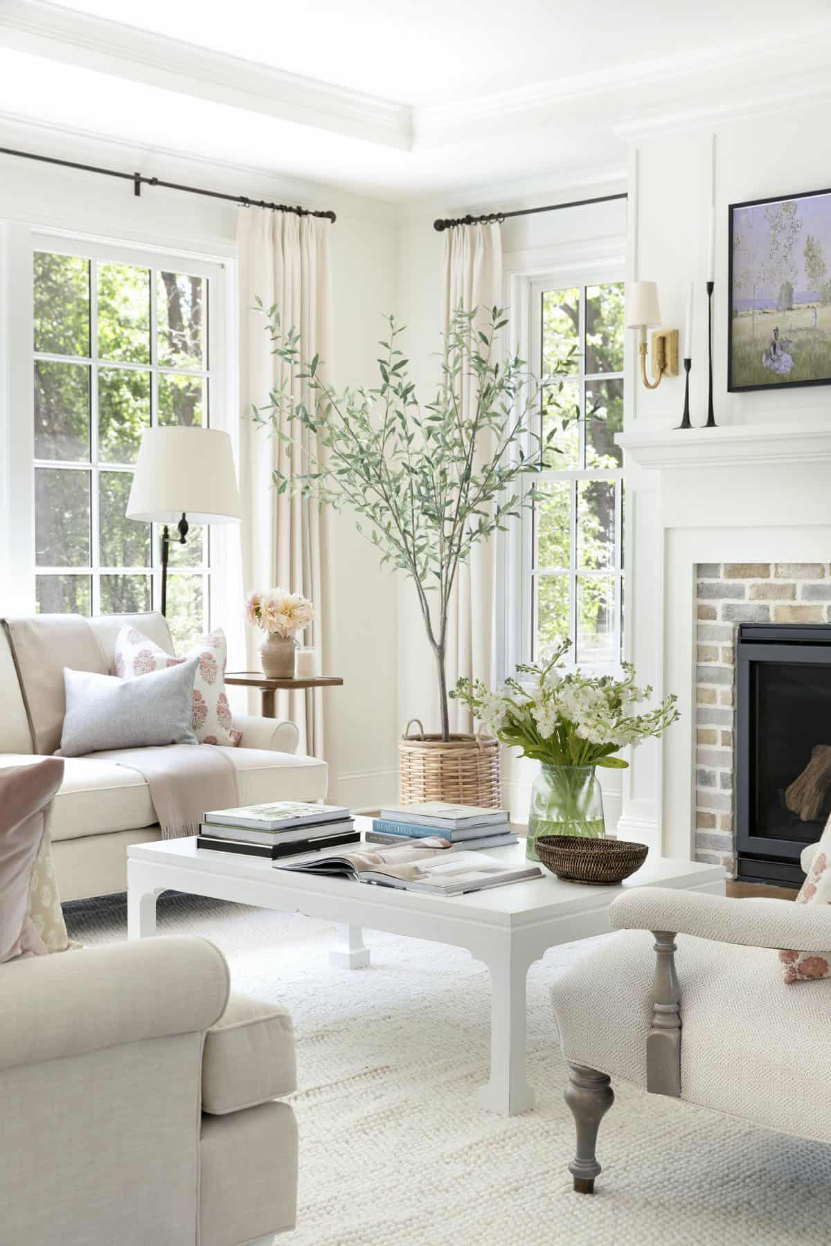 cottage-style-living-room