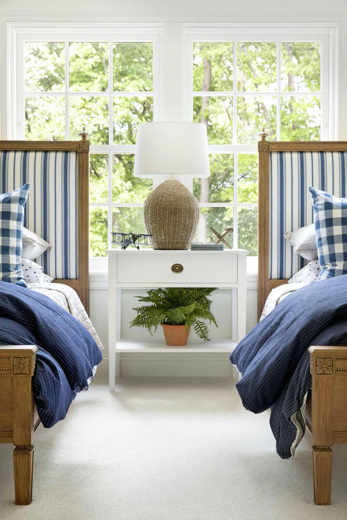 cottage-style-kids-bedroom
