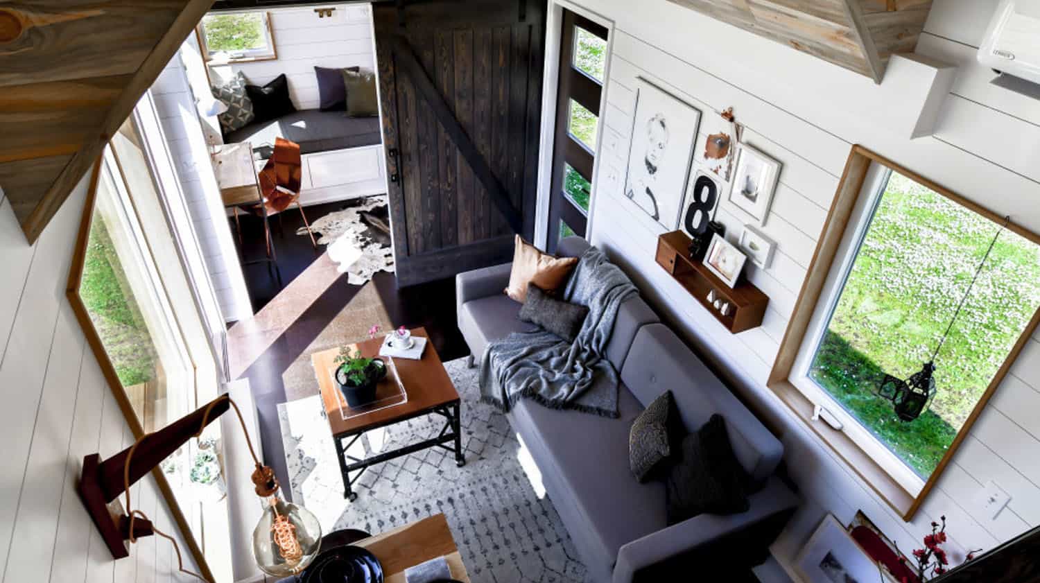 off-grid-tiny-home-farmhouse-living-room