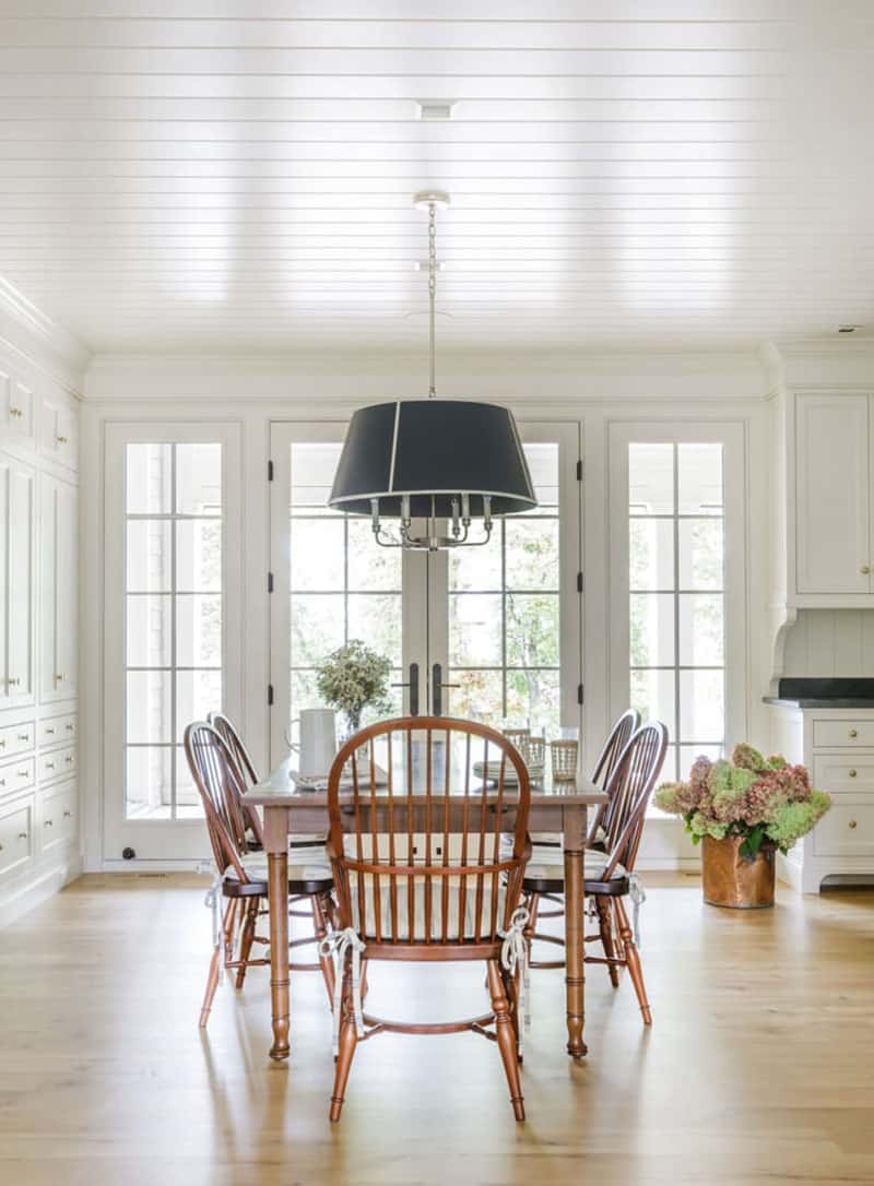 colonial-style-kitchen-dining-room