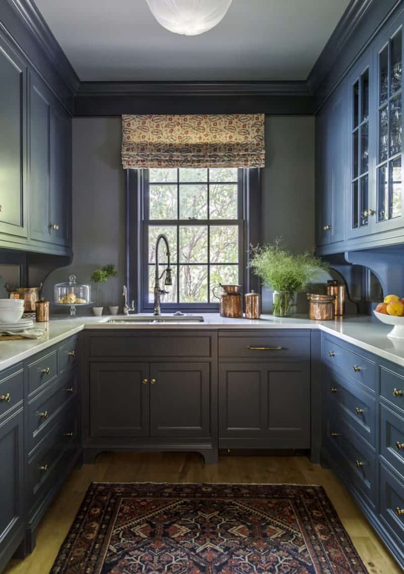 colonial-style-kitchen-pantry